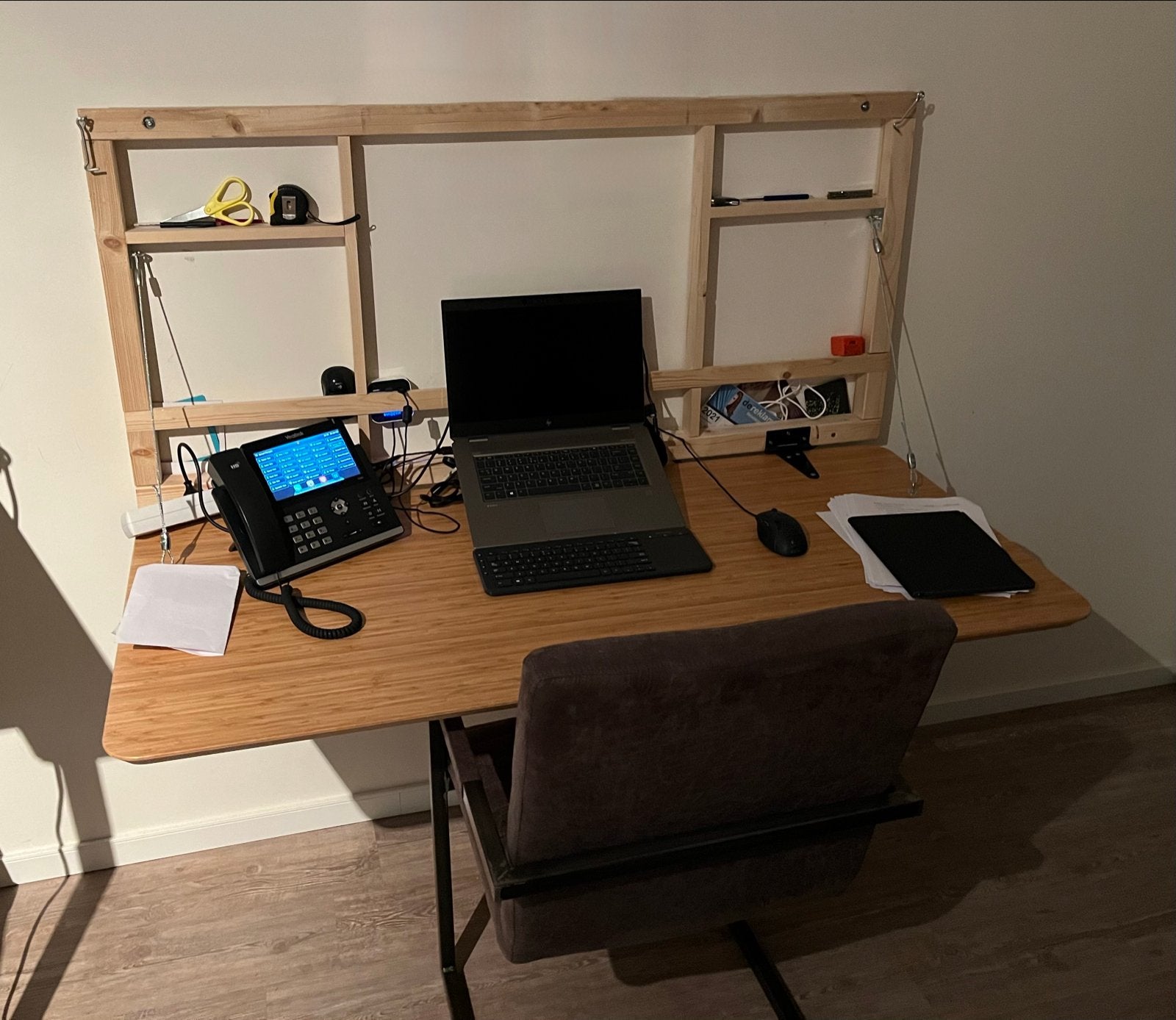 Zelfgemaakt klapbureau met bamboe blad (IKEA ANFALLARE), Ophalen, Gebruikt, Bruin, IKEA