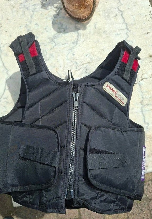 Paardrijden bodyprotector smartrider  maat S., Dieren en Toebehoren, Ophalen of Verzenden