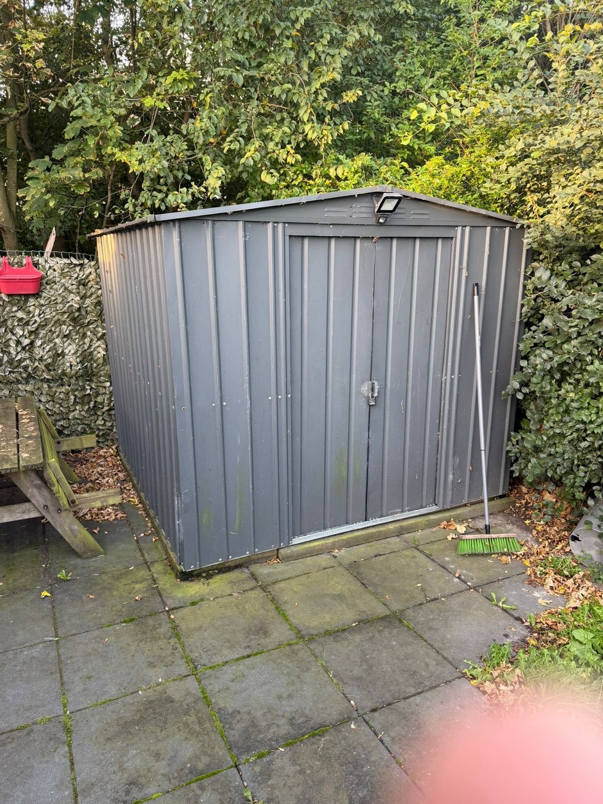 Metalen berging met ondervloer, waterdicht, Tuin en Terras, Ophalen, Gebruikt, Metaal, Overige typen