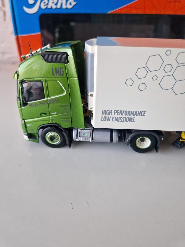 Tekno Volvo FH LNG  " Gas Powered ", Ophalen of Verzenden, Zo goed als nieuw, Bus of Vrachtwagen, Tekno
