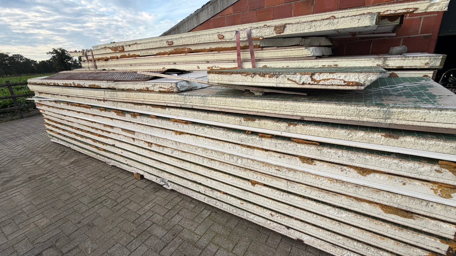 Unidek Dakplaten, Dakpanelen met isolatie, sandwichplaten, Ophalen, Zo goed als nieuw