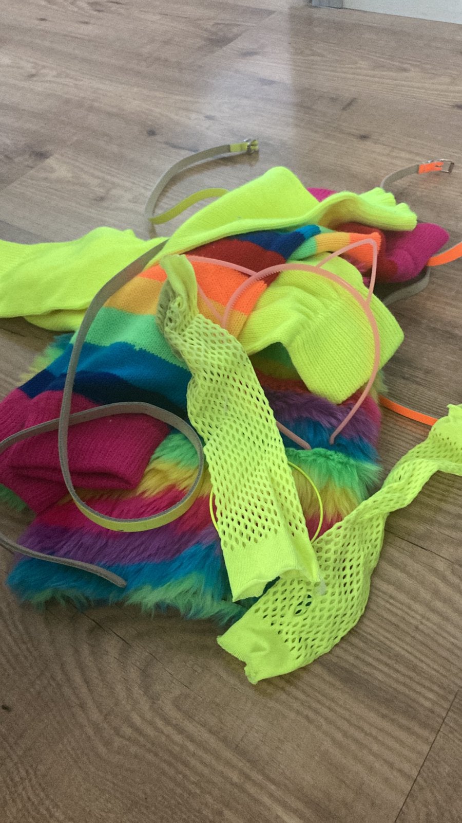 Scene kid package, Hobby en Vrije tijd, Kostuums, Theaterbenodigdheden en LARP, Ophalen of Verzenden, Zo goed als nieuw