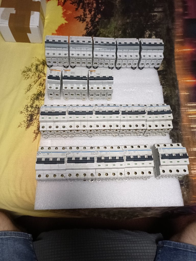 div installatie automaat general electric merlin gerin hager, Doe-het-zelf en Verbouw, Elektra en Kabels, Ophalen of Verzenden
