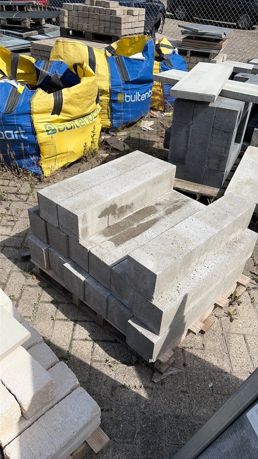 Schellevis, muurblokken, grijs, stapelblokken, Ophalen, Zo goed als nieuw, Minder dan 100 cm, Minder dan 25 cm