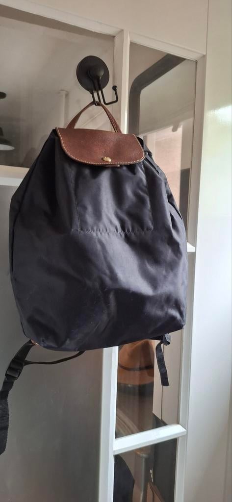 Longchamp rugtas,zwart,gebruikt ,maar okay, Ophalen of Verzenden, Gebruikt, Zwart