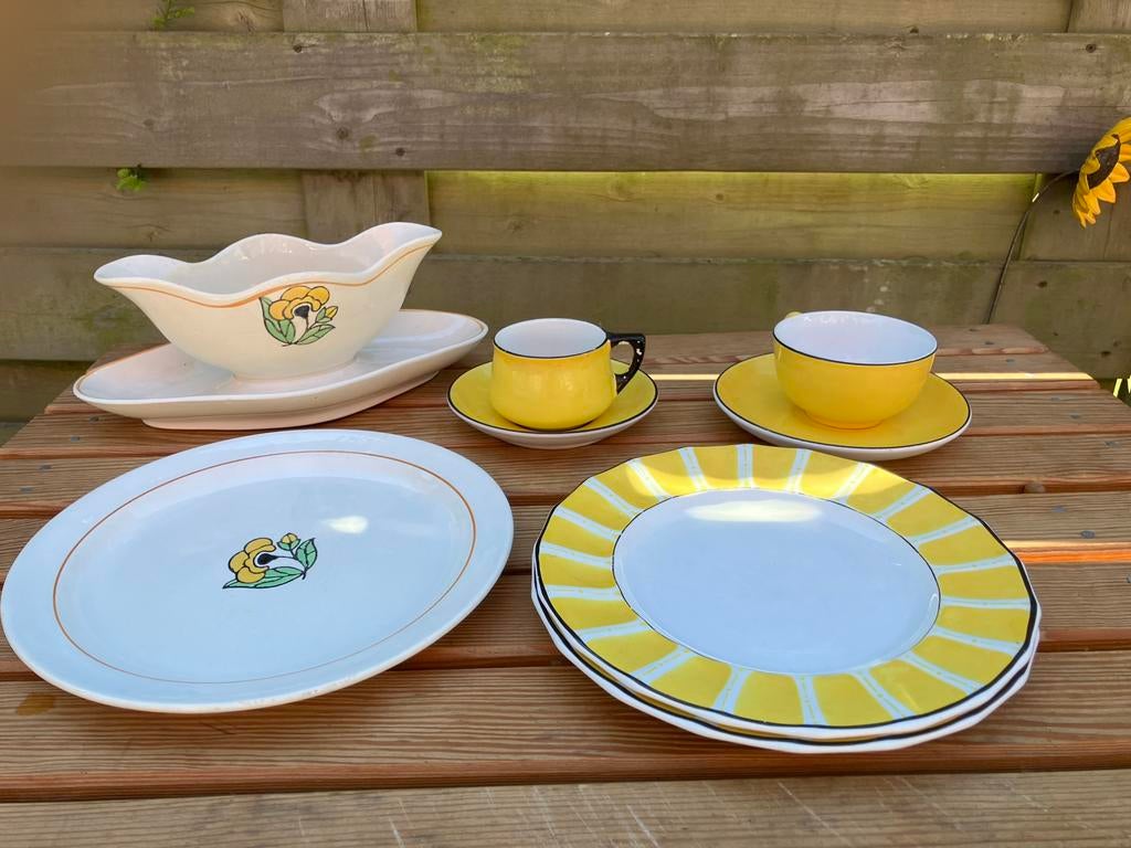 Antiek servies delen geel o.a Maestrichts aardewerk, Ophalen