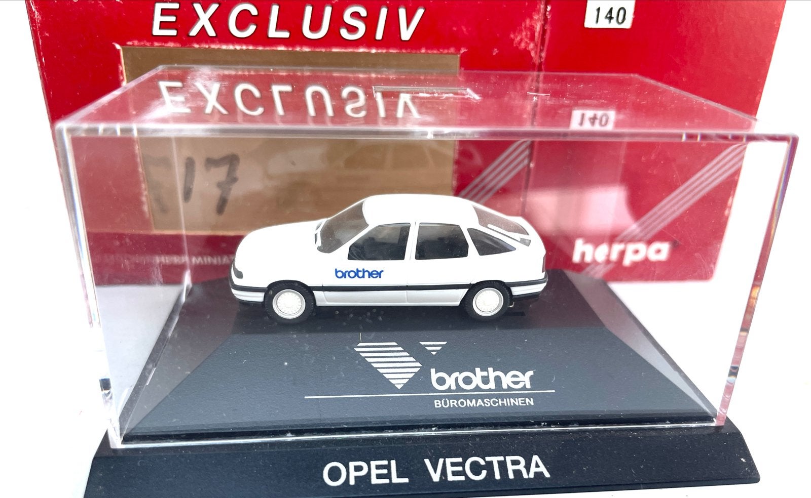 Herpa Exclusiv Opel Vectra "Brother" Miniatuurmodel, Ophalen of Verzenden, Zo goed als nieuw