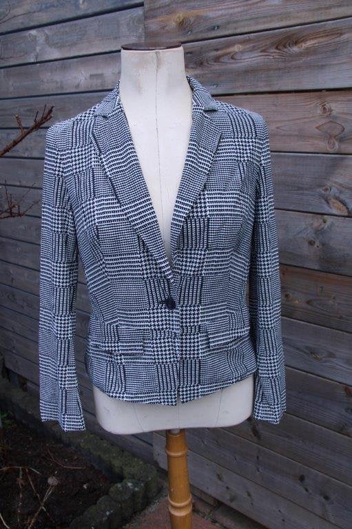 Jasje donkerblauw/ offwhite Purdey 40 Travel Vaste prijs, Kleding | Dames, Jasjes, Kostuums en Pakken, Zo goed als nieuw, Jasje