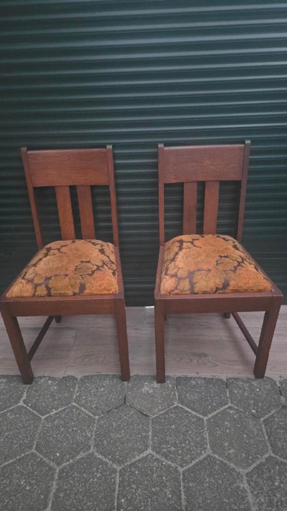 2 Antieke Stoeltjes met Gebloemde Bekleding, Ophalen