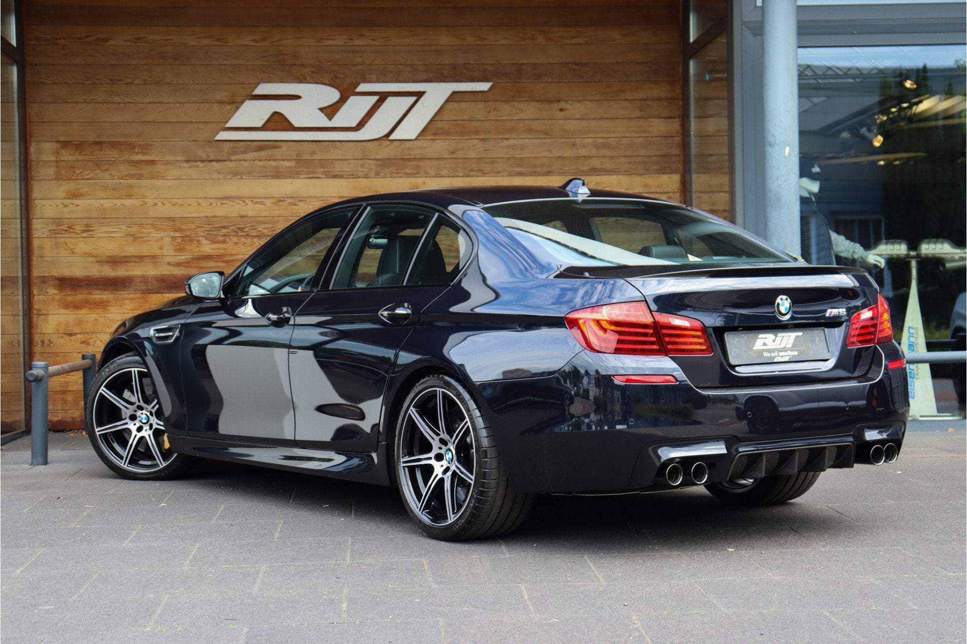 BMW 5 Serie M5 Competition Edition 1/15 Collectors item *Cer, Auto's, Automaat, Achterwielaandrijving, Zwart, Bedrijf