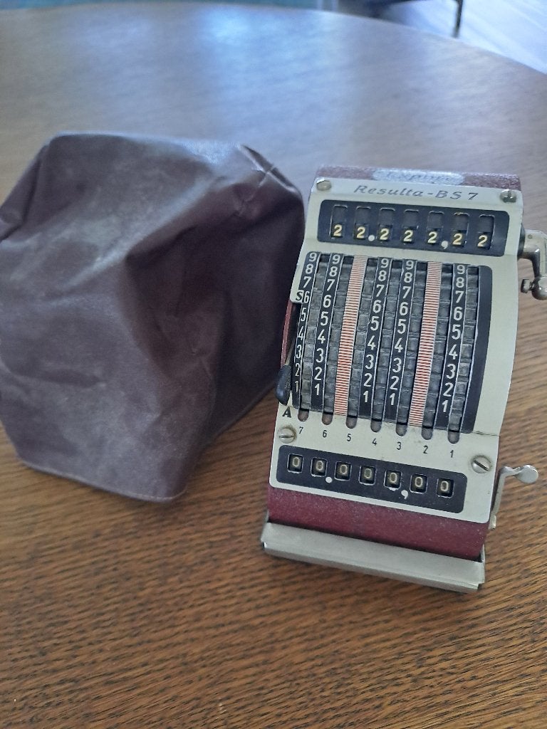 Antieke rekenmachine resulta BS7 export, Ophalen of Verzenden