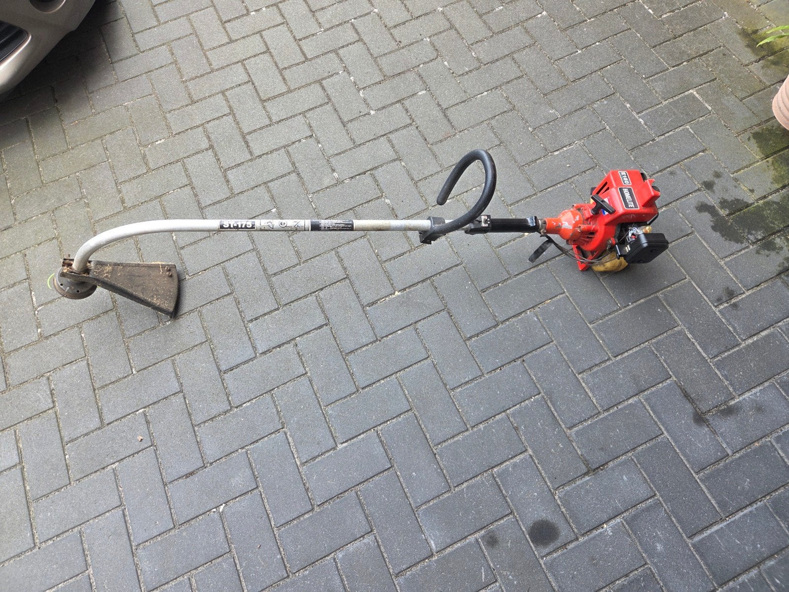 Homelite E180 Kantjesmaaier - Schuurvondst, werking onbekend, Ophalen, Benzine, Gebruikt, Homelite