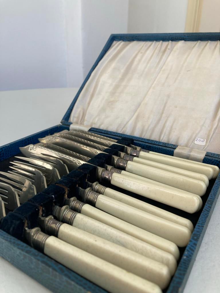 Antiek visbestek - 12 Stuks, Antiek en Kunst, Ophalen of Verzenden