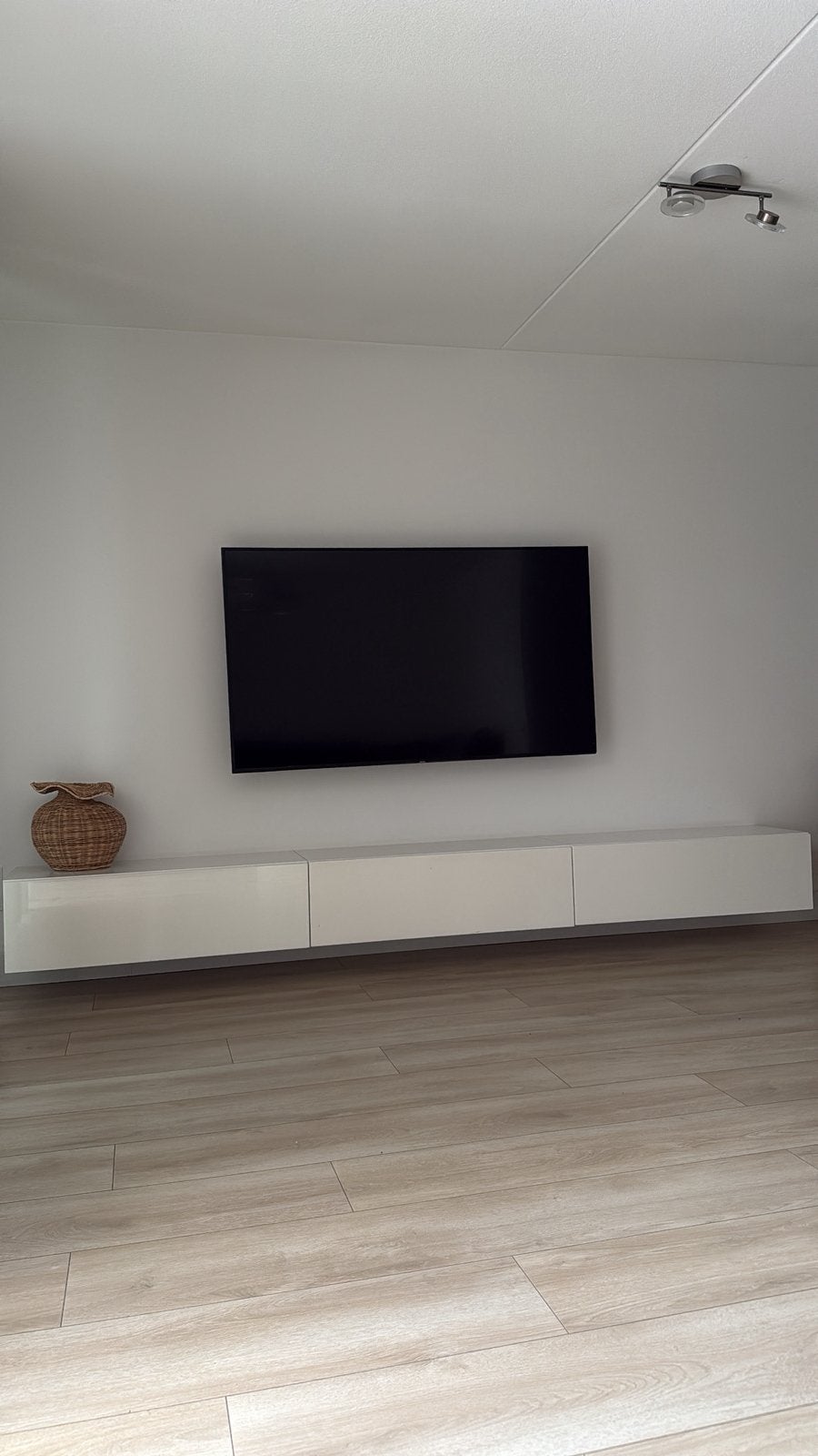 Wit tv-meubel van Meubella, Ophalen, Zo goed als nieuw, 25 tot 50 cm, Minder dan 100 cm