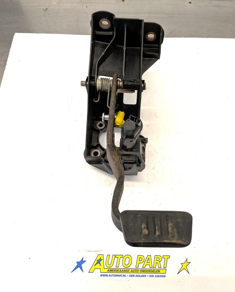 Ford Mustang rempedaal 2007-2010, Gebruikt, Ford motor company, Ford USA, P.O. Box 6248, Dearborn, MI 48126