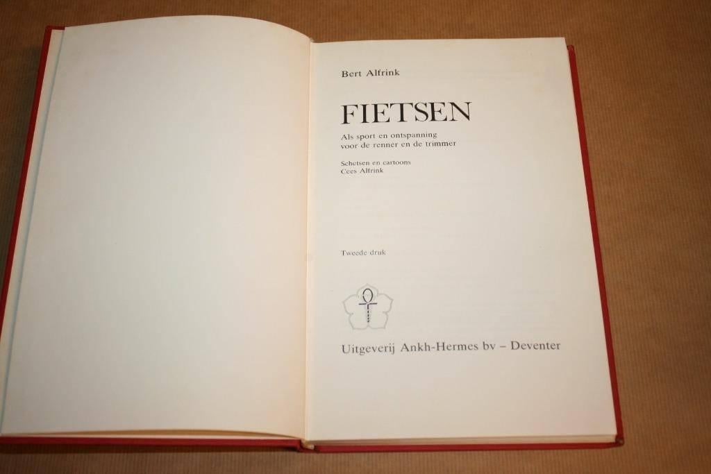 Fietsen Als sport ontspanning voor renner en trimmer, Boeken, Ophalen of Verzenden, Gelezen, Watersport en Hengelsport