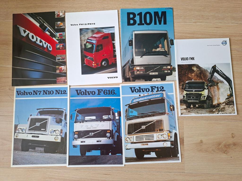 Set Volvo bedrijfswagens brochures., Ophalen of Verzenden, Gelezen, Volvo