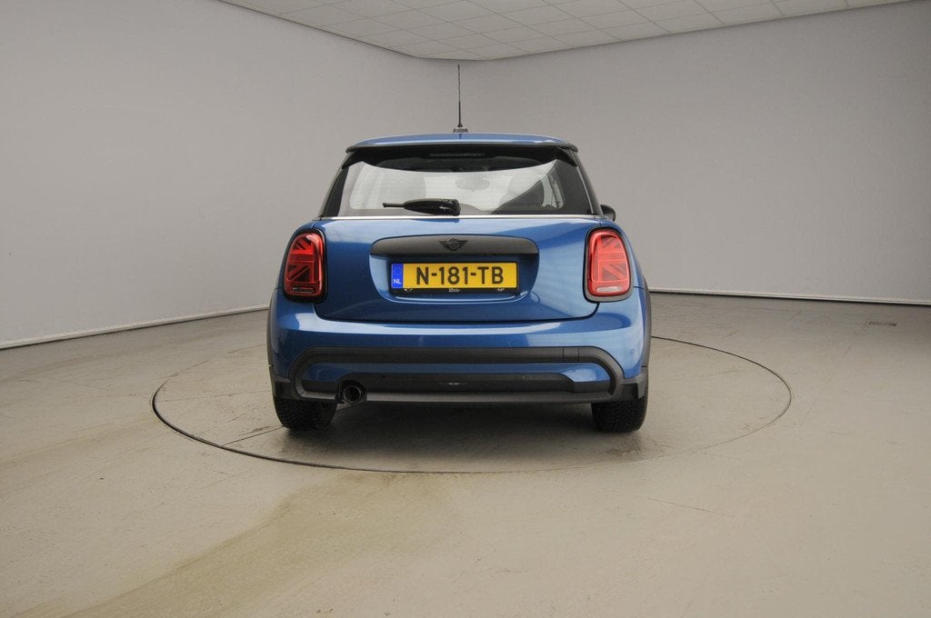 MINI 3-deurs One Sportstoelen / Climate / Cruise / LED / PDC, Auto's, Mini, Voorwielaandrijving, 12 maanden, Stof, Gebruikt