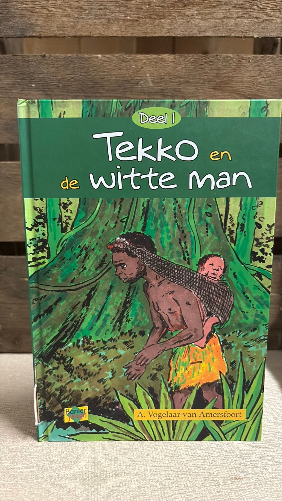 A. Vogelaar-van Deel 1 Tekko Serie. Tekko en de witte man, Boeken, Ophalen of Verzenden, Gelezen, A. Vogelaar-van Amersfoort