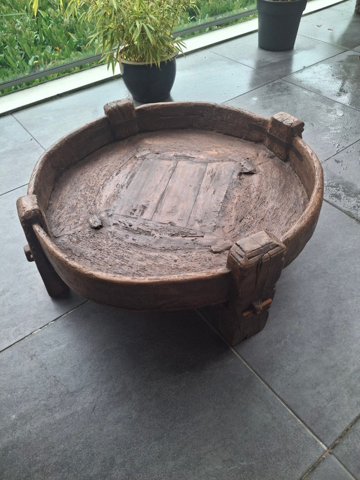 INDIASE CHAKKI TAFEL/ GRINDER, Huis en Inrichting, Ophalen