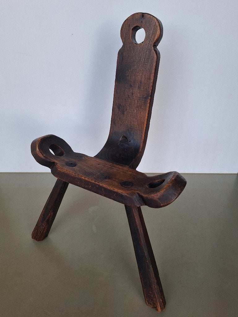 div. antieke houten Spaanse kruk brutalist driepoot stool, Ophalen, Gebruikt, Hout