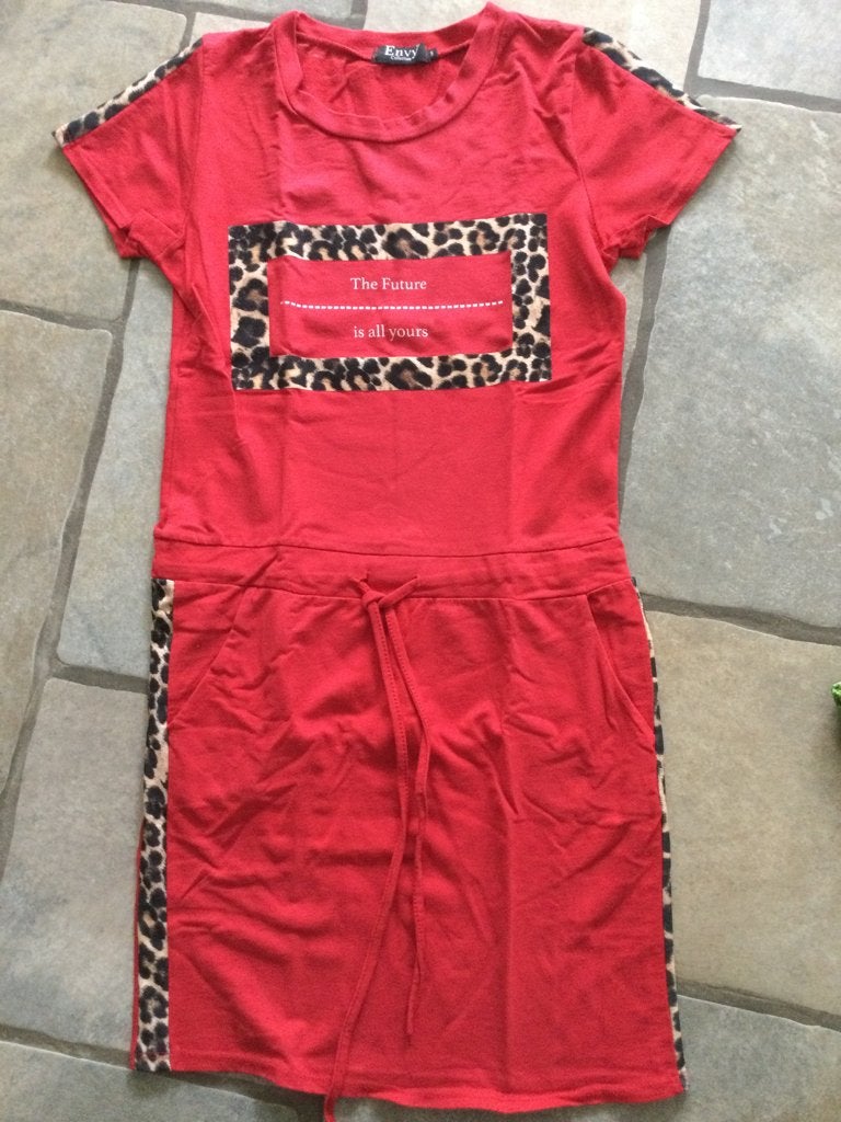 Prachtig jurkje rood met panter details maat s, Ophalen of Verzenden, Maat 36 (S), Gedragen, Boven de knie