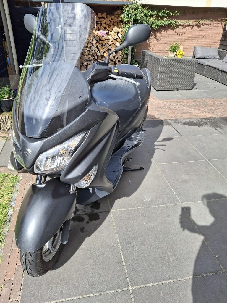 Suzuki Burgman 200 ABS 2015 | 39.257 km, Motoren, Scooter, Gebruikt, Particulier, Minimaal motorrijbewijs A2