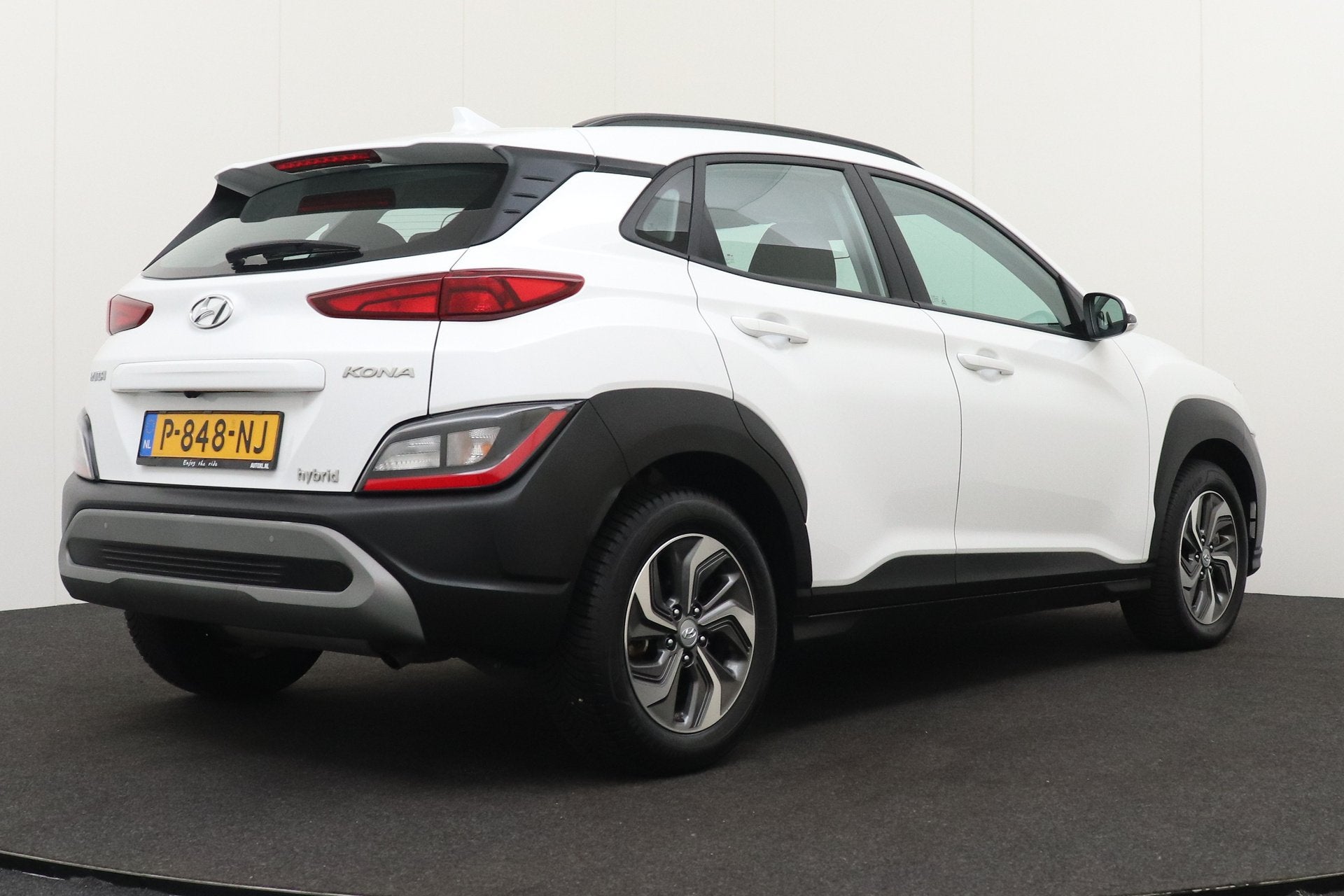 Hyundai KONA 1.6 GDI Aut. Hybrid Comfort Adapt. Cruise Clima, Auto's, Dealer onderhouden, Stof, Gebruikt, Wit