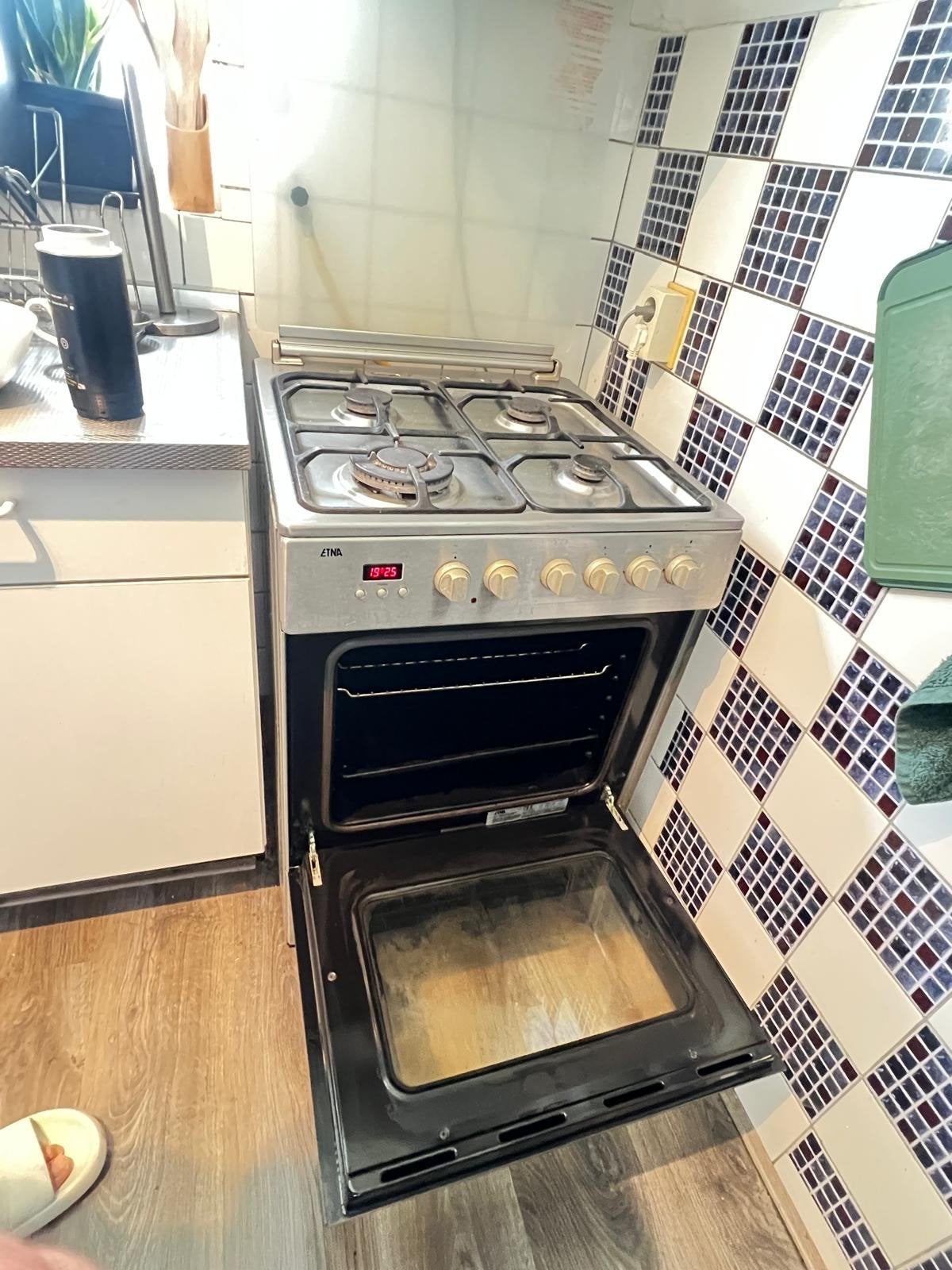 Etna Vrijstaand Gasfornuis met Oven - Gebruikt, Witgoed en Apparatuur, Ophalen, Gebruikt, 60 cm of meer, 4 kookzones
