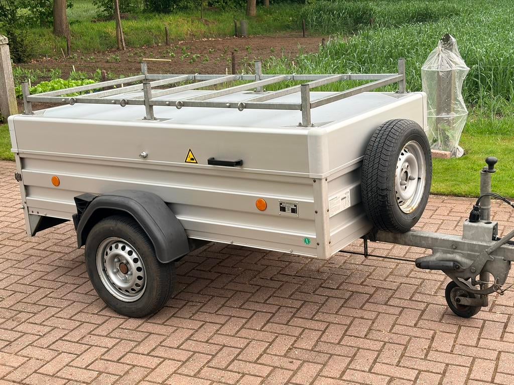 Te koop mooie afsluitbare dichte  aanhanger/bagagewagen ., Ophalen, Gebruikt