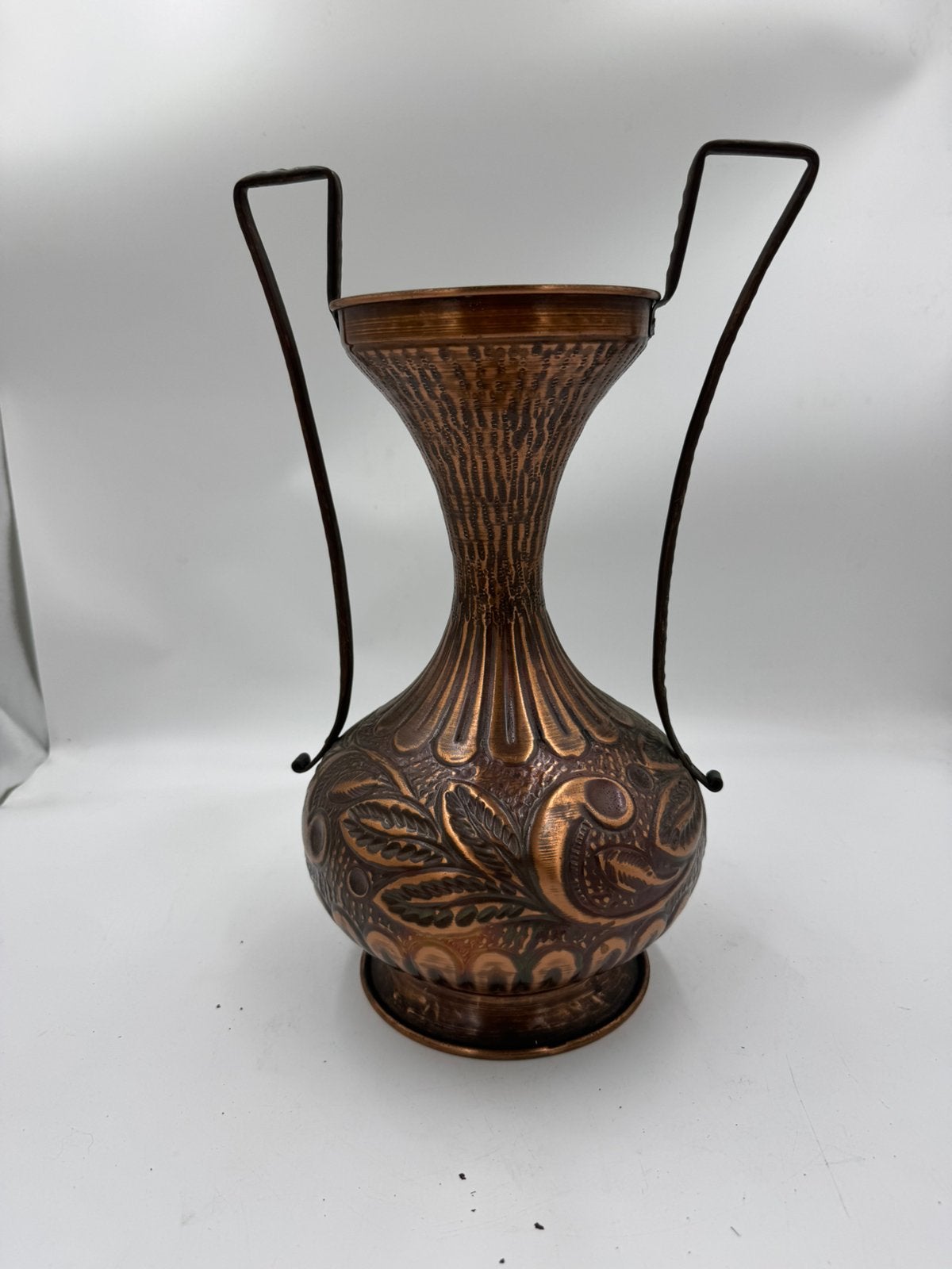 Antieke Koperen Sieramfora / Vaas met Reliëf (42 cm), Ophalen of Verzenden