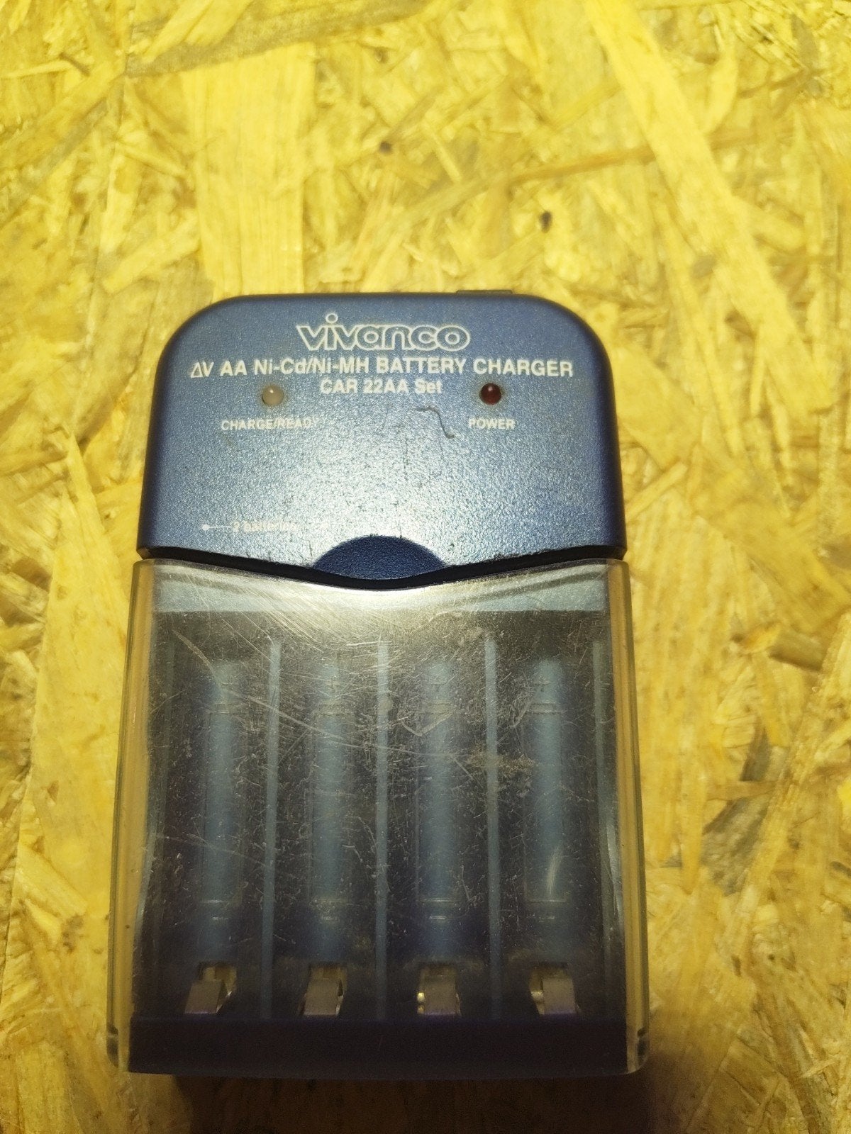 Vivanco AA Ni-Cd/Ni-MH Batterijlader CAR 22AA Set, Ophalen of Verzenden