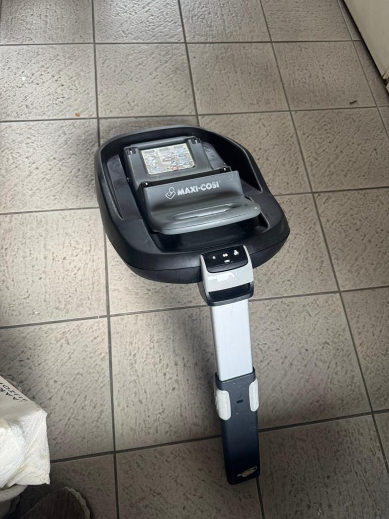 Maxi cosi isofix base voor auto, Kinderen en Baby's, Autostoeltjes, 9 t/m 18 kg, Ophalen of Verzenden, Zo goed als nieuw, Isofix
