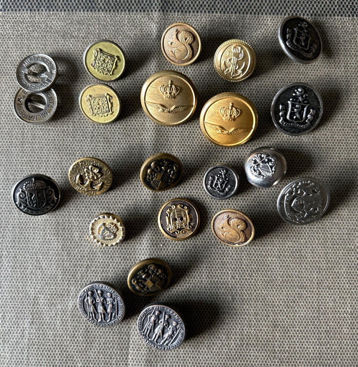 Diverse vintage knopen - Militair, Anker, Kroon, Verzamelen, Ophalen of Verzenden, Gebruikt