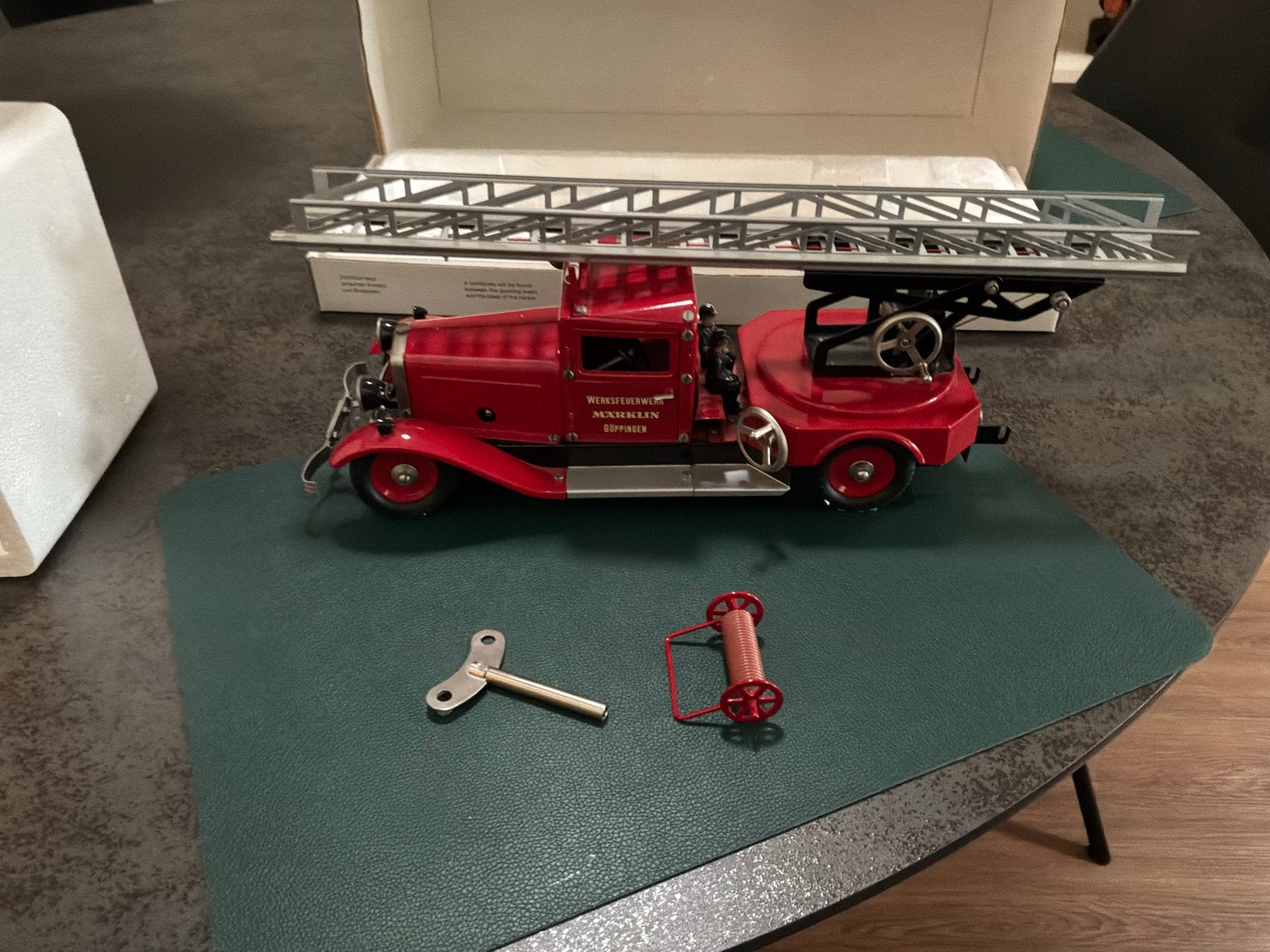 Märklin Brandweerauto met Doos - Zo Goed als Nieuw, Ophalen of Verzenden, Zo goed als nieuw, Bus of Vrachtwagen