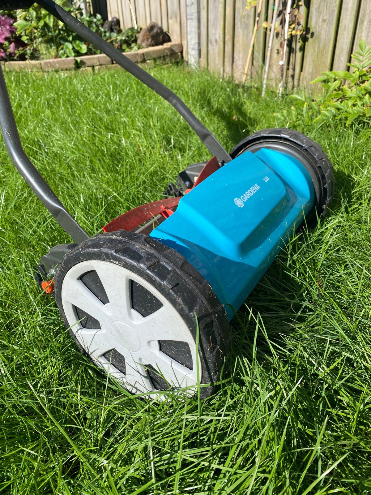 Gardena grasmaaier/kooimesmaaier, Tuin en Terras, Ophalen, Zo goed als nieuw