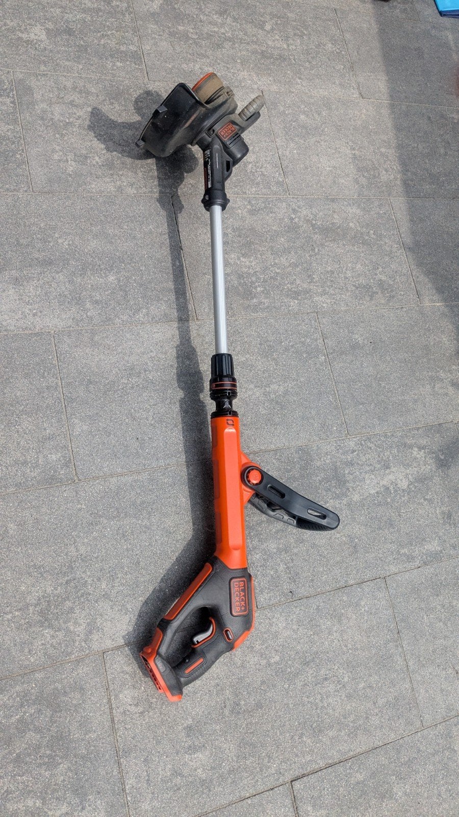 Black & Decker STC1820P grastrimmer (zonder accu), Ophalen, Gebruikt, Minder dan 30 cm, Accu-grasmaaier