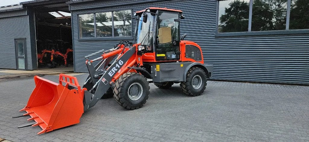 Everun ER 16, Wiellader of Shovel