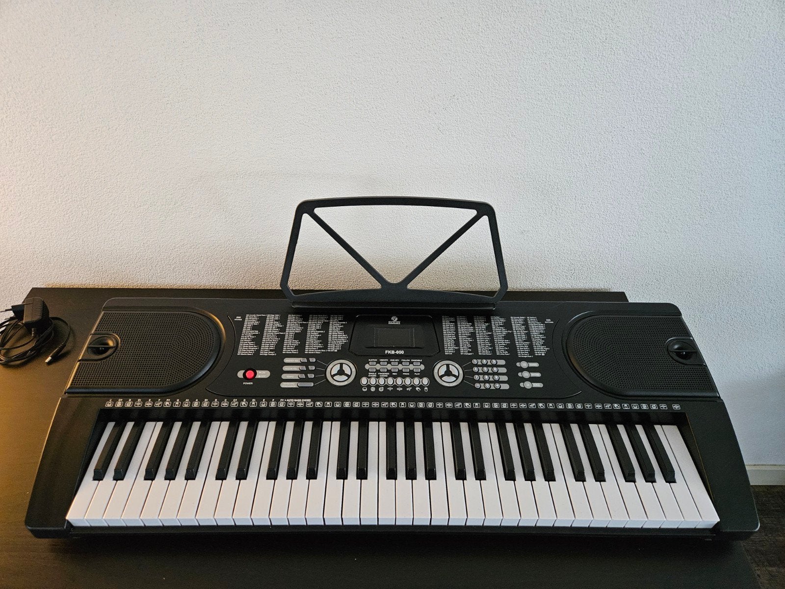 FKB-050 Keyboard met 61 toetsen, microfoon en koptelefoon, Ophalen, Gebruikt, 61 toetsen, Overige merken