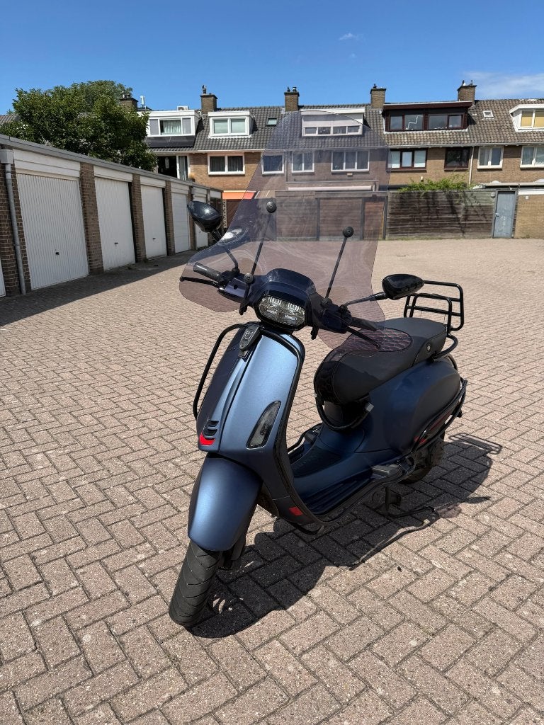 Vespa Sprint 50 4T mat blauw | 2020 | 8.939 km | 45 km/u, Fietsen en Brommers, Ophalen, Gebruikt, Overige modellen, Maximaal 45 km/u
