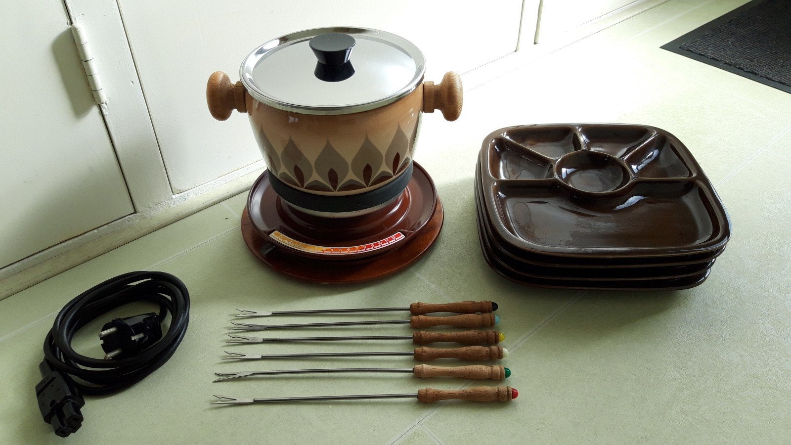 Vintage Robusta elektrische fondueset met borden en vorken, Ophalen of Verzenden, Gebruikt, Elektrisch, Fondueset