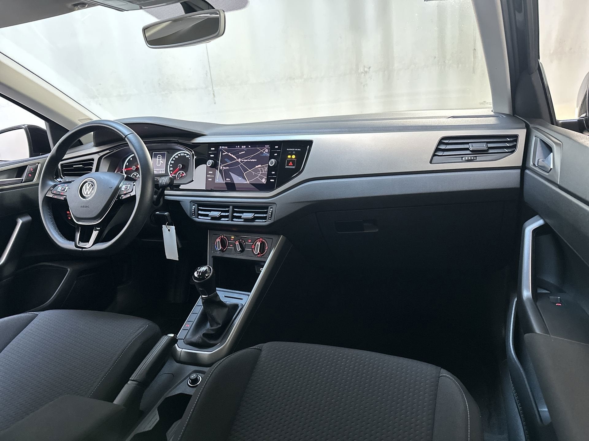 Volkswagen Polo 1.0 TSI Comfortline Parkeersensoren App-Conn, Voorwielaandrijving, Dealer onderhouden, Gebruikt, Origineel Nederlands