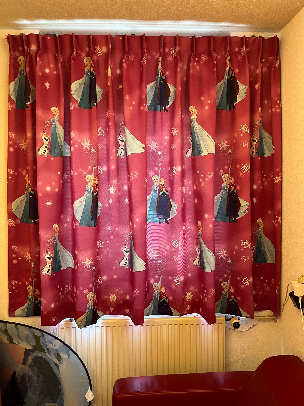 Verduisterend Frozen gordijn - 155x158 cm, Overige merken, Verduisterend, 158 cm, Ophalen of Verzenden
