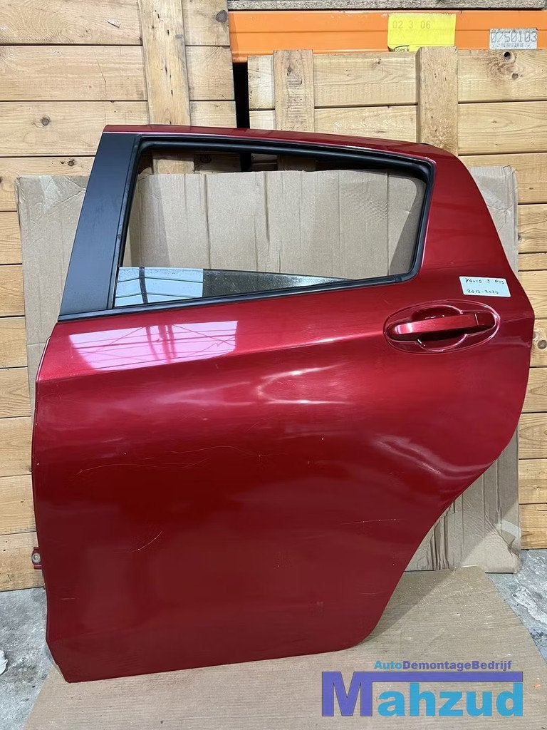 TOYOTA YARIS 3 P13 Rood Links achter deur 2012-2020, Auto-onderdelen, Carrosserie en Plaatwerk, Info@toyota.co.jp, Gebruikt, Deur