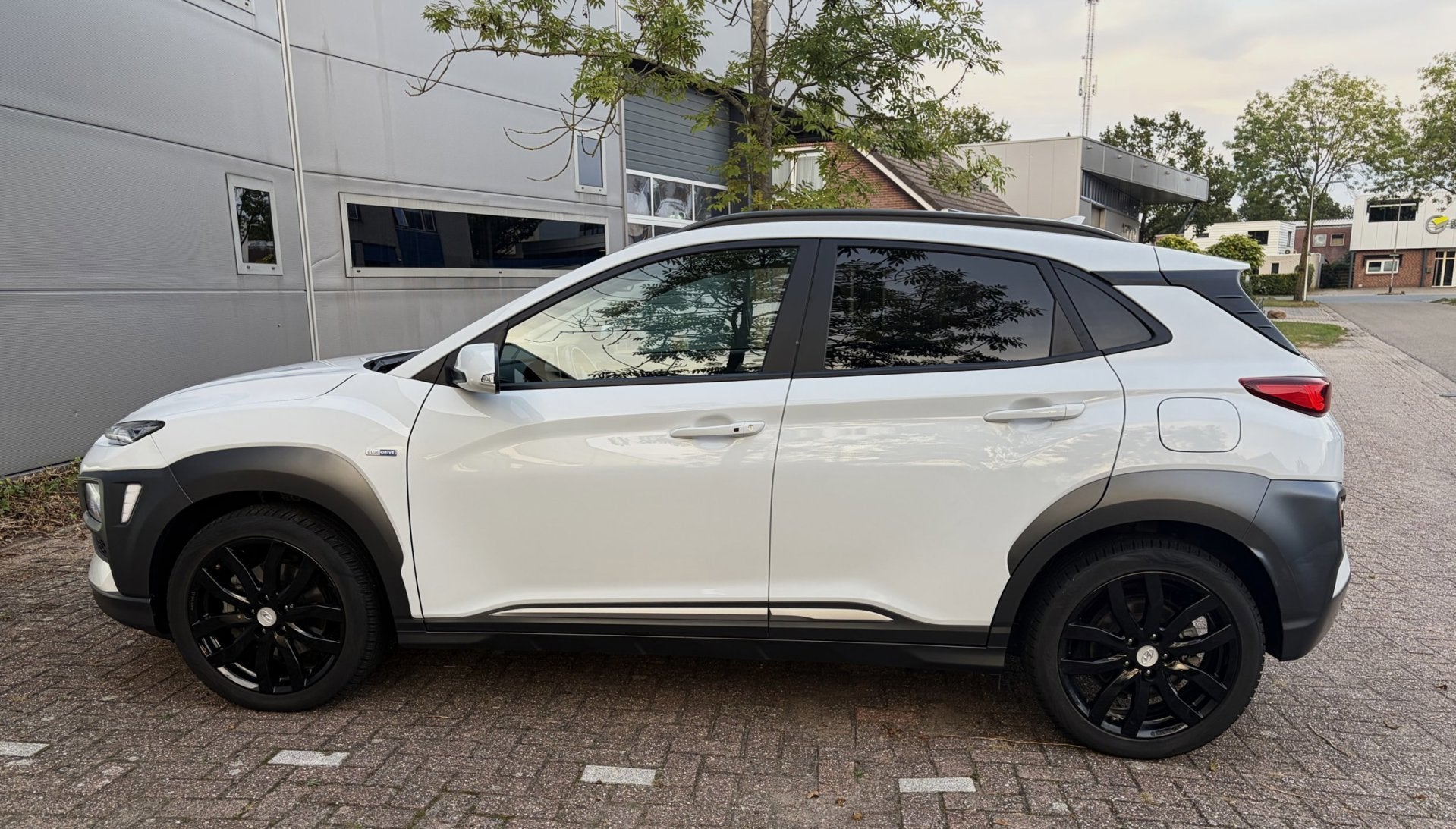 Foto 3 van Hyundai Kona 1.6 GDI HEV Premium