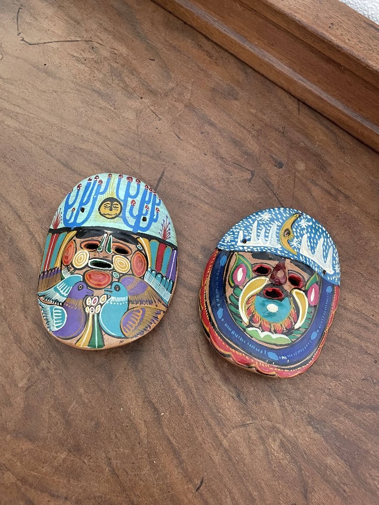 Twee Mexicaanse maskertjes, Mexico, Ophalen of Verzenden, Masker, Steen/keramiek