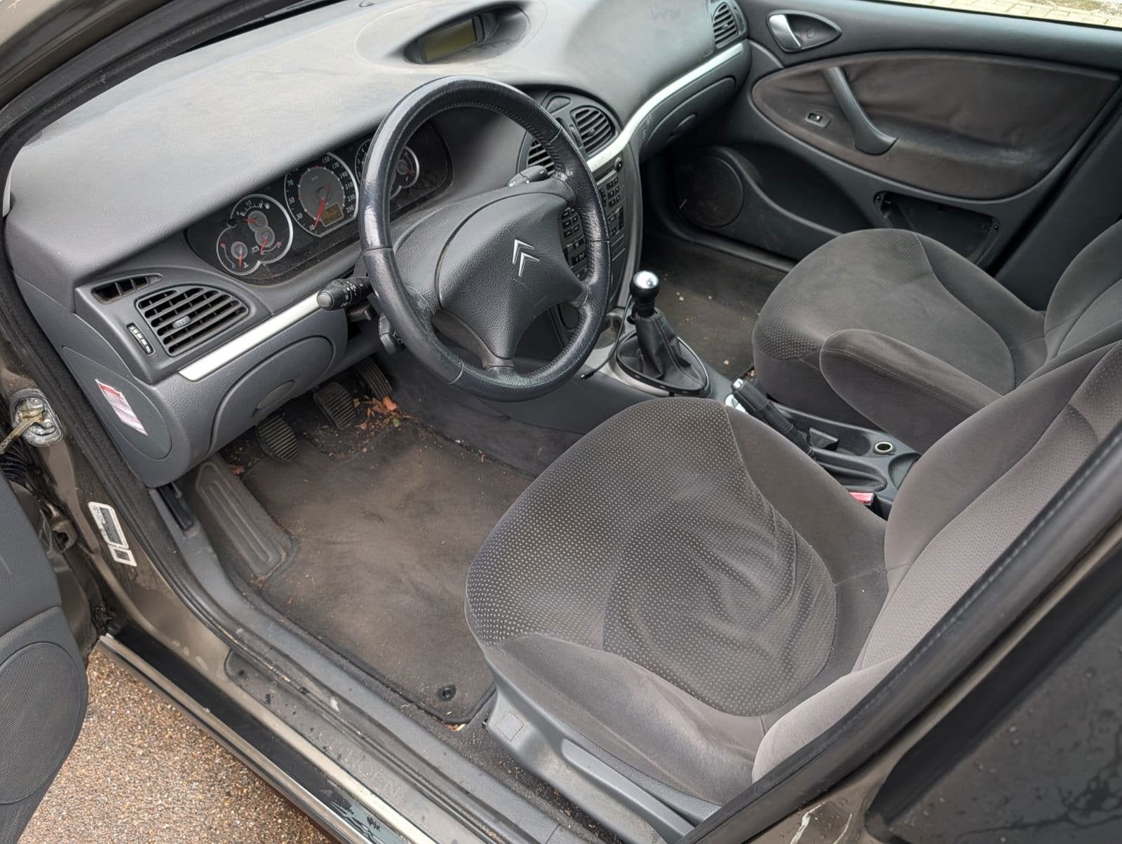 Citroen C5 Break 1.8-16V Cool Tech APK 12-2026 koppeling nie, Auto's, Citroën, 125 pk, Gebruikt, 4 cilinders, Bruin
