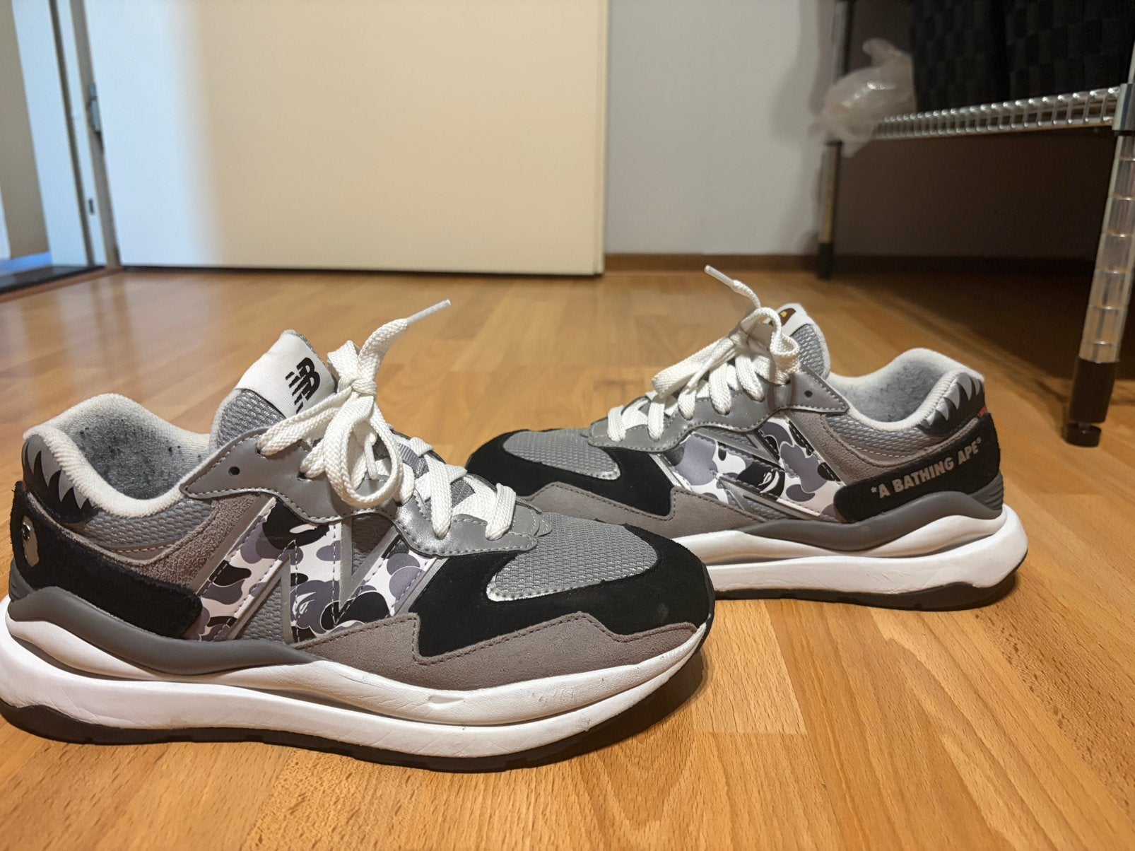 A bathing ape x New Balance sneakers maat 41.5, Kleding | Heren, Ophalen of Verzenden, Gedragen, Sneakers of Gympen