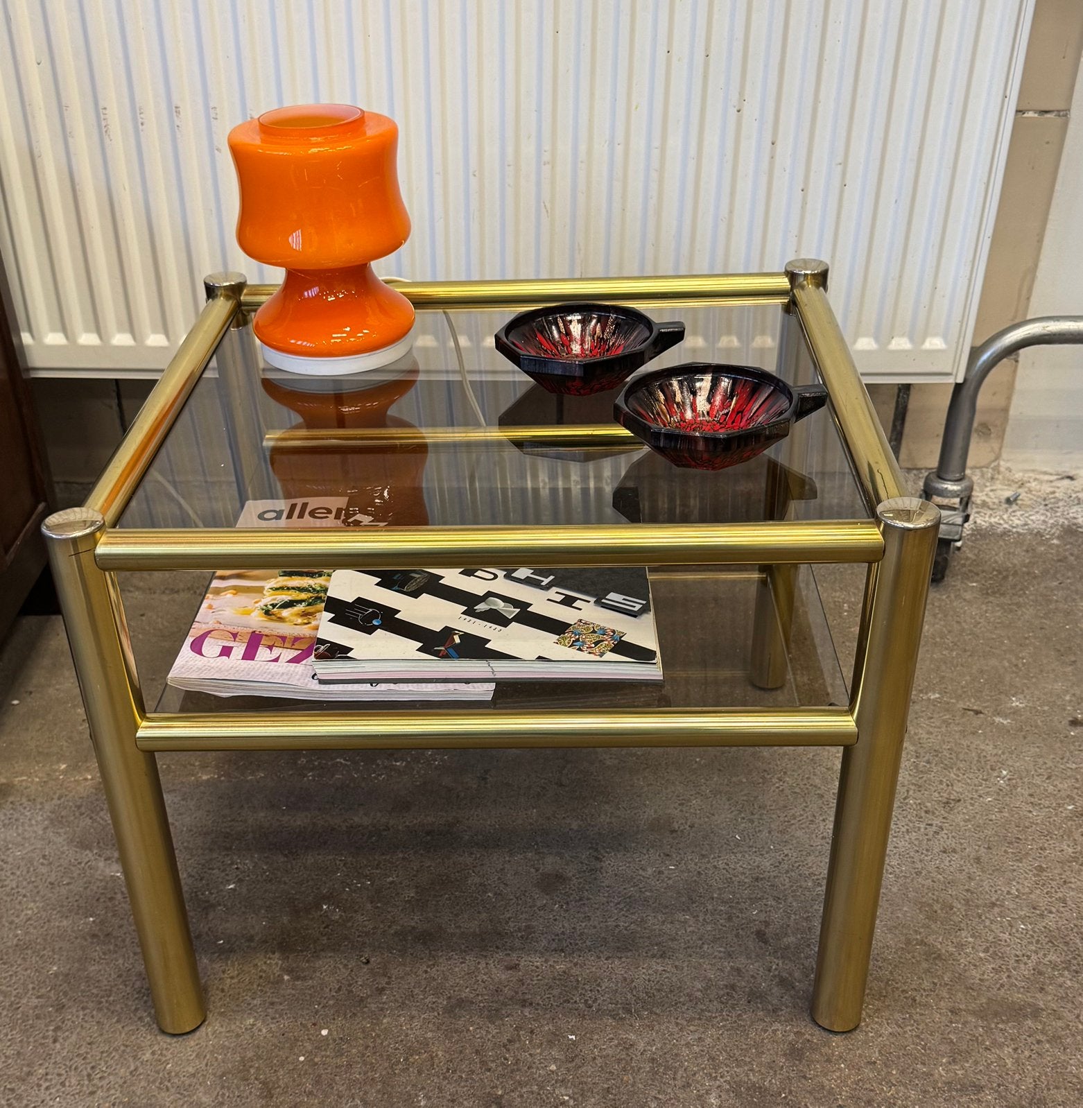 Vintage Hollywood Regency Salontafel Messing en Rookglas 70s, Huis en Inrichting, Zo goed als nieuw, Metaal, Rechthoekig, 50 tot 100 cm