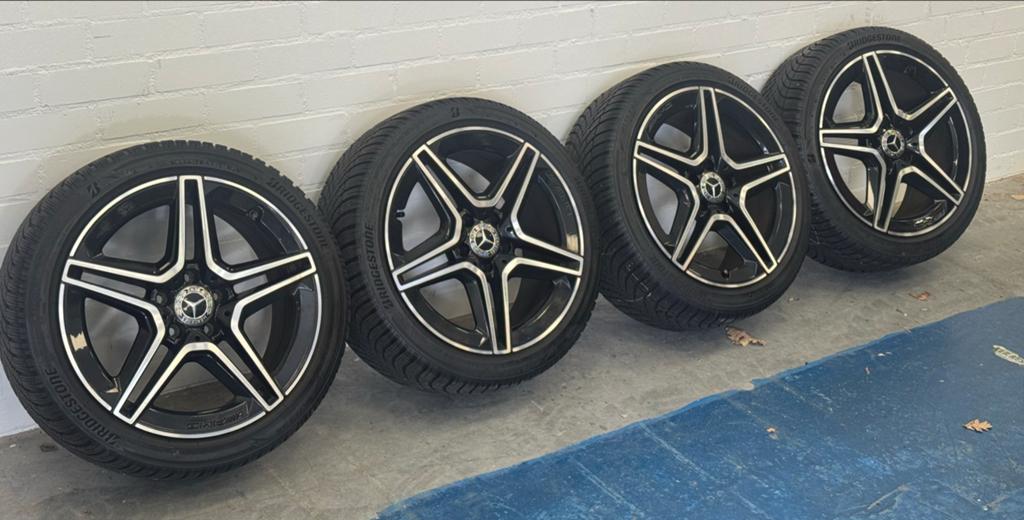 Mercedes AMG 18 inch winterset 235/40R18 z.g.a.n., Auto-onderdelen, Banden en Velgen, Ophalen, 18 inch, Gebruikt, Banden en Velgen
